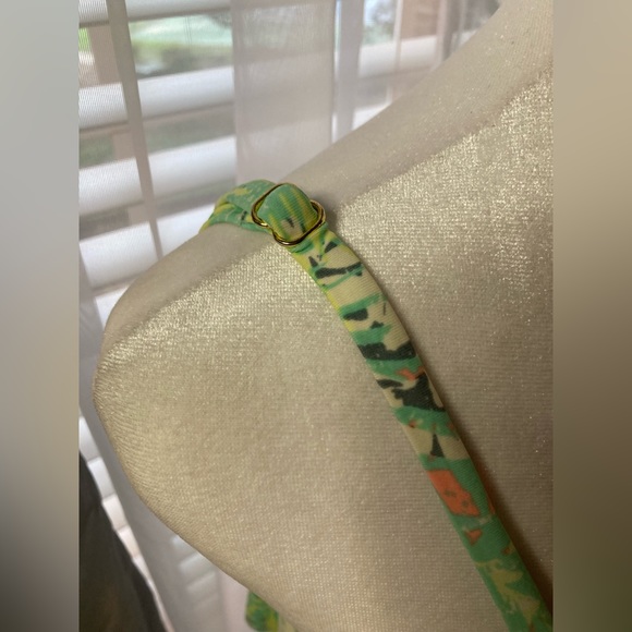 Xhiliration Women’s Multi Colored Distressed Palm Print Ruffle Bikini Top Lg - Picture 5 of 16